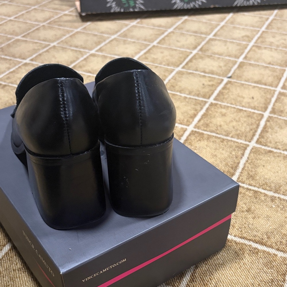 Vince Camuto Black Women's Loafers - Picture 4 of 5